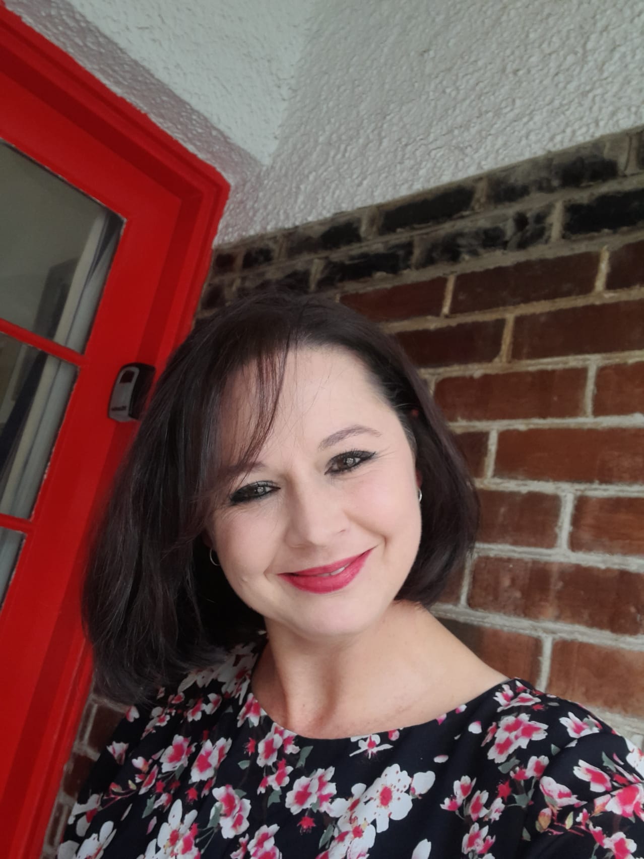 Louise — Writer & Editor